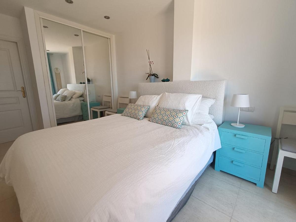Carvajal Beach Seaview Apartment 베날마데나코스타 외부 사진